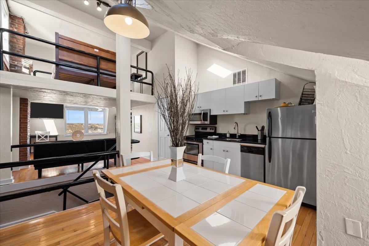 Skyline At Your Door - Studio With A View Pittsburgh Exteriér fotografie