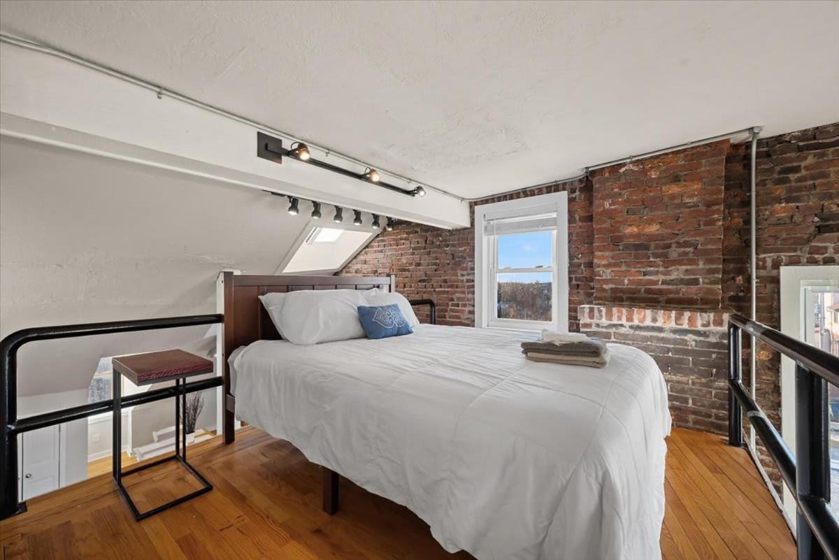 Skyline At Your Door - Studio With A View Pittsburgh Exteriér fotografie
