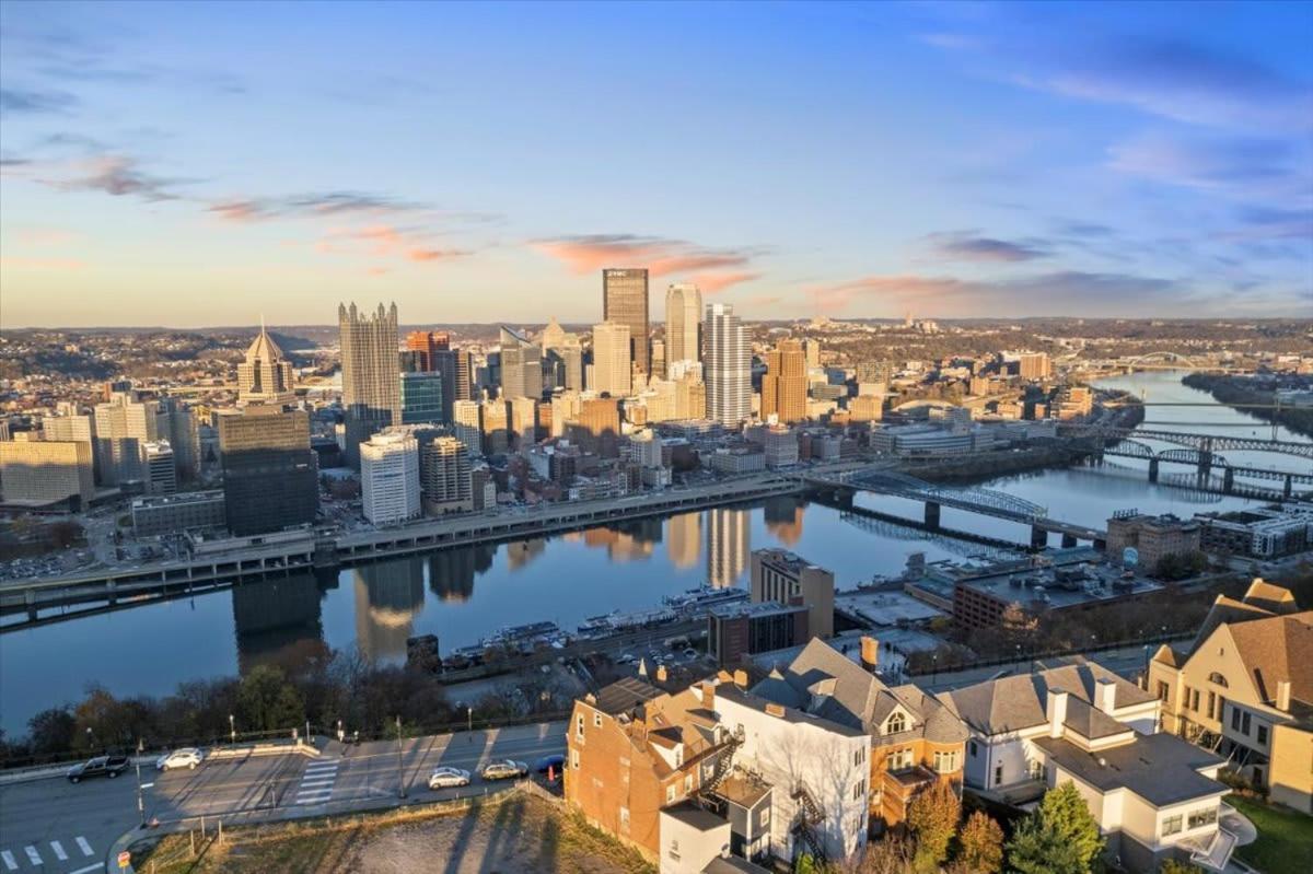 Skyline At Your Door - Studio With A View Pittsburgh Exteriér fotografie