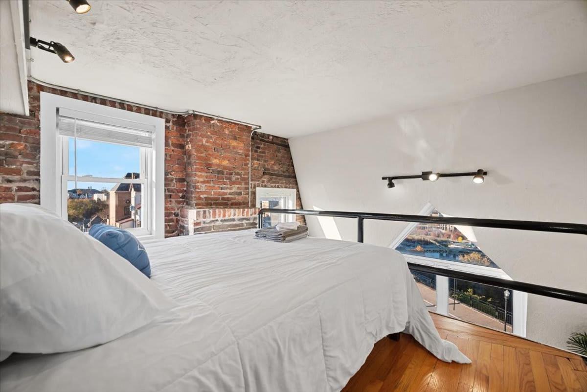 Skyline At Your Door - Studio With A View Pittsburgh Exteriér fotografie